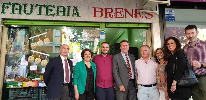 Sevilla.- Espadas valora mejoras en la calle Santa Cecilia como "muestra del apoyo a la actividad comercial" en Triana