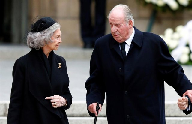 Los Reyes Don Juan Carlos y Doña Sofía se reúnen en el funeral por el Gran Duque Juan de Luxemburgo