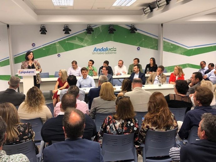 Sevilla.- El PP presenta sus candidaturas a los 106 municipios de la provincia con el "éxito" donde gobiernan como aval