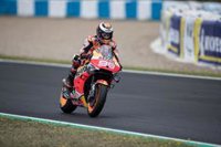 Lorenzo, pese a su caída: "Aquí estamos más cerca que nunca de los de delante"