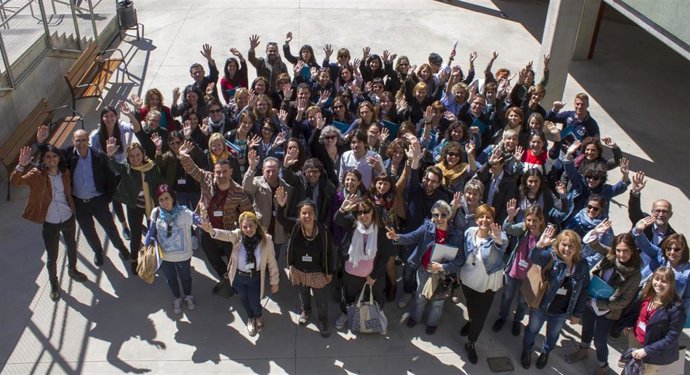 Un centenar de profesores, educadores y familias participan en la jornada 'Educació 360'