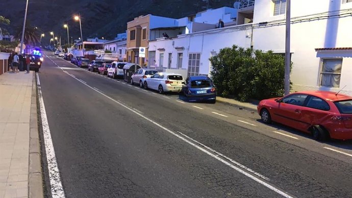 Sucesos.- Un conductor choca contra cinco coches y dos viviendas en Bajamar tras haber consumido alcohol y drogas