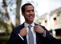 Guaidó destaca el papel "fundamental" del Ejército en una jornada de marchas hacia los cuarteles