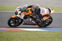 Navarro y Augusto Fernández escoltan a Baldassarri en Moto2; Canet, nuevo líder de Moto3