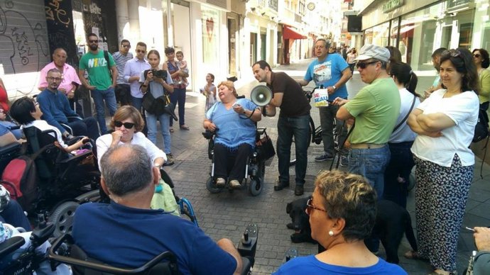 Sevilla.-26M.- Adelante promete "una oficina que garantice la accesibilidad" con más inspecciones