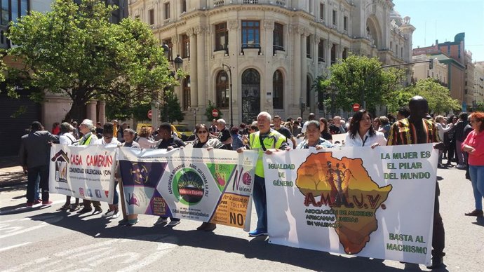 Valencia.- La marcha 'El abrazo de los pueblos' pide que 'Valncia Ciudad de Acogida' "no quede en promesas y pancartas"
