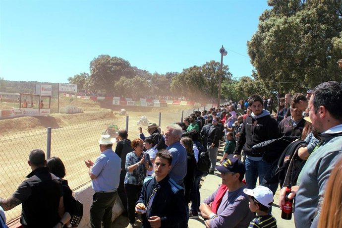 El Circuito de Esplús supera los 3.500 visitantes durante la celebración del Campeonato de España de Autocross