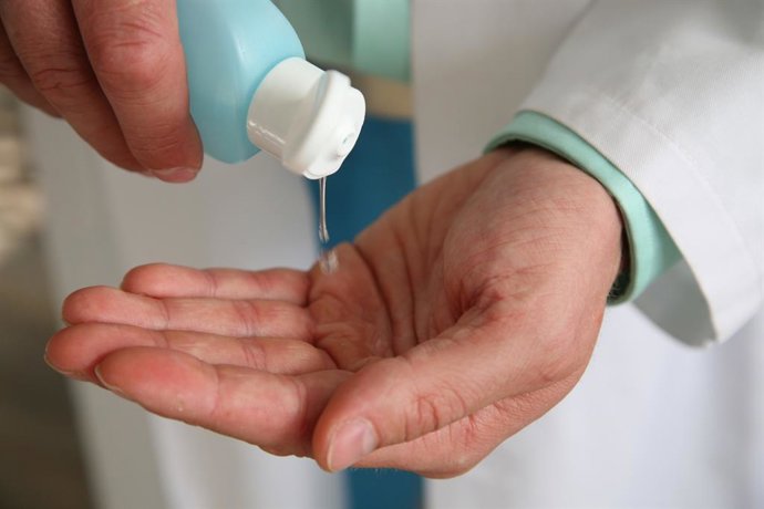 Murcia.- Lavarse las manos 5 veces al día reduce hasta un 50% la probabilidad de