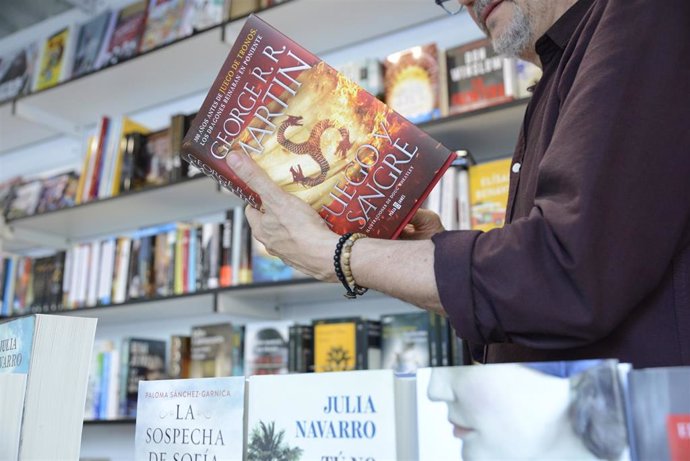 La XX Feria del Libro de Cáceres echa el cierre con unos 20.000 visitantes y ventas "muy similares" al año pasado