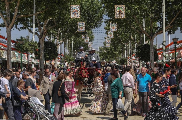 Feria de Abril 2019. Ambiente en el Real 
