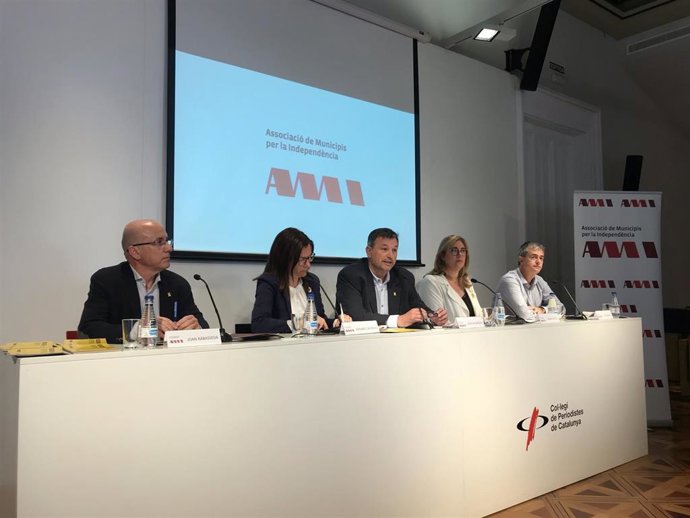 26M.- La AMI Pedirá A Los Nuevos Concejales Que Se Comprometan Con La "República Catalana"