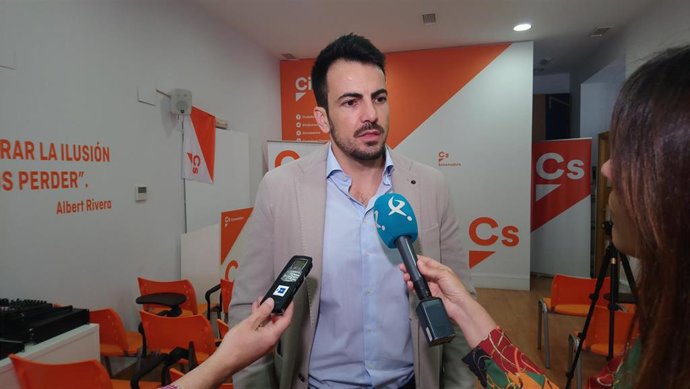 [Badajoz] Np: Ciudadanos Extremadura Datos De Paro Mes De Abril