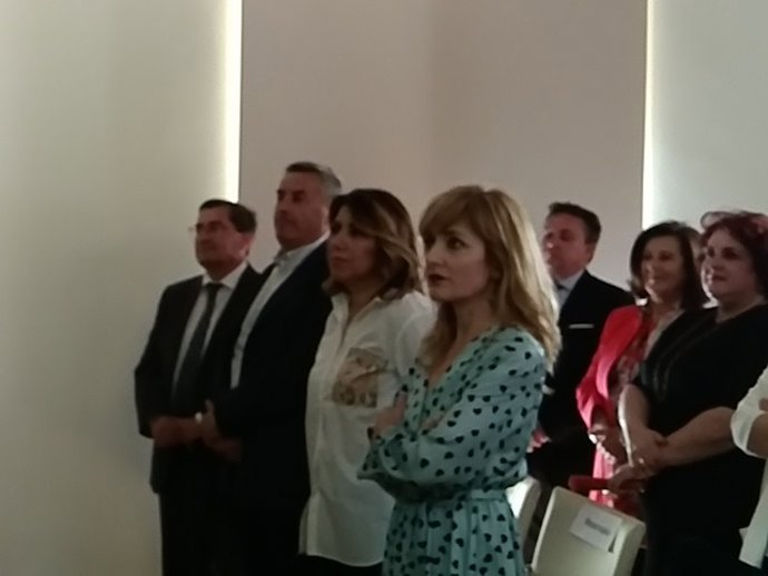 Susana Díaz insta al resto de partidos que permitan formar Gobierno a Pedro Sánchez "sin cordones sanitarios"