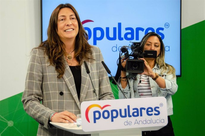 PP-A acusa a Sánchez de "copiar 40 años de PSOE en Andalucía" al querer aplicar a toda España la subasta de medicamentos