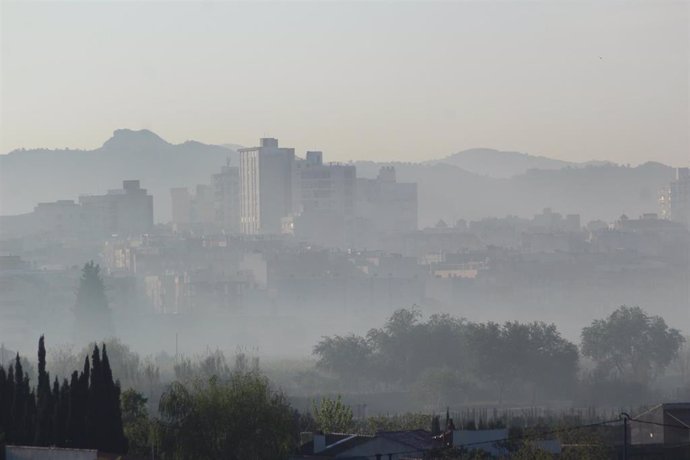 Ecologistas denuncia que "las quemas antiheladas vuelven a provocar contaminación en la Vega Alta"