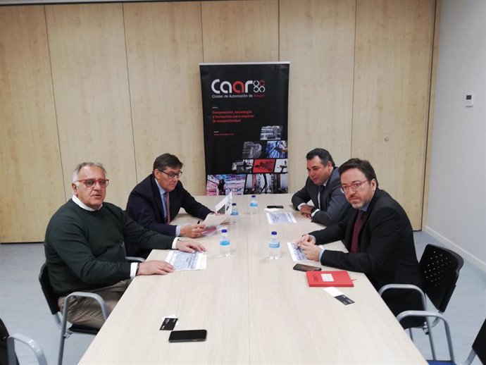 Aliaga (PAR) se compromete a elaborar un plan estratégico 2020-2025 para el sector de la automoción en Aragón