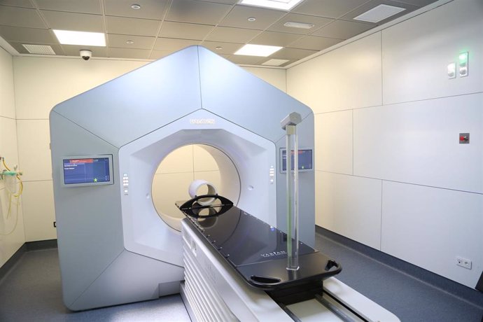 Cataluña.- Vall d'Hebron instala un acelerador de radioterapia innovador para ganar precisión y seguridad