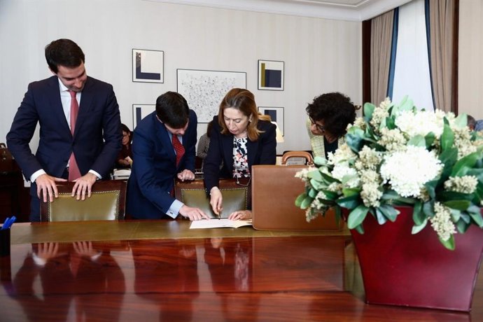 Sólo xx diputados aprovechan el primer día habilitado por el Congreso para acreditarse tras ser elegidos el 28A