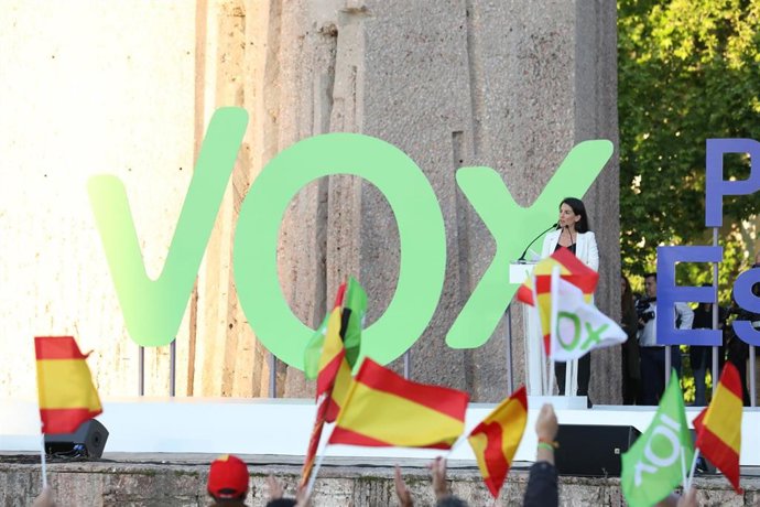 Cierre de campaña de Vox en la Plaza de Colón en Madrid