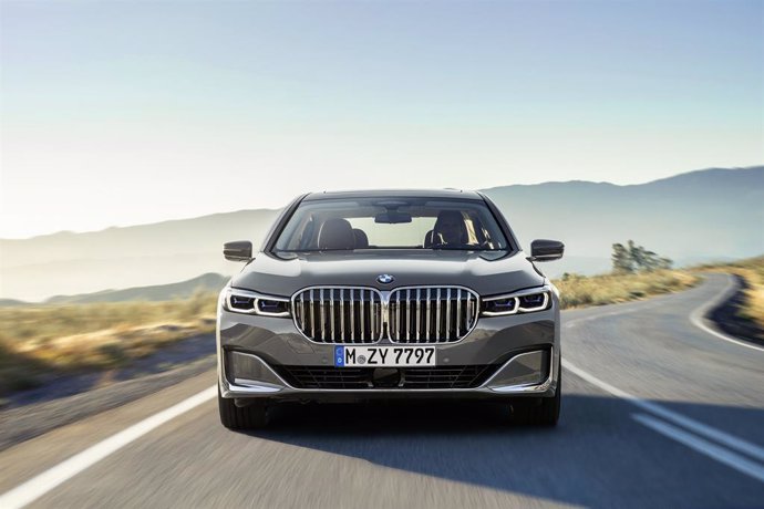 Economía/Motor.- BMW inicia la comercialización en España de los nuevos Serie 7, Serie 8 y X7