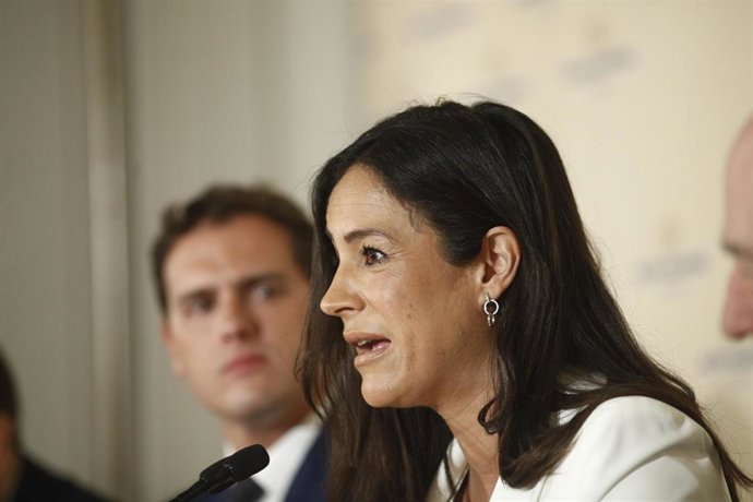 Desayuno informativo del Fórum Europa con la intervención de Albert Rivera y la candidata de Ciudadanos a la alcaldía de Madrid, Begoña Villacís