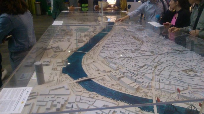 Sevilla.-Santa Justa acoge una maqueta de Sevilla tematizada sobre la gesta de Magallanes para difundirla entre turistas