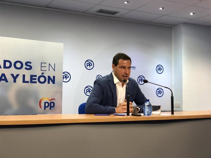 26M.- Mañueco Abrirá En Salamanca Y Valladolid Una Campaña "Intensa, Directa Y Cercana" Bajo El Lema 'Centrados En Cyl'