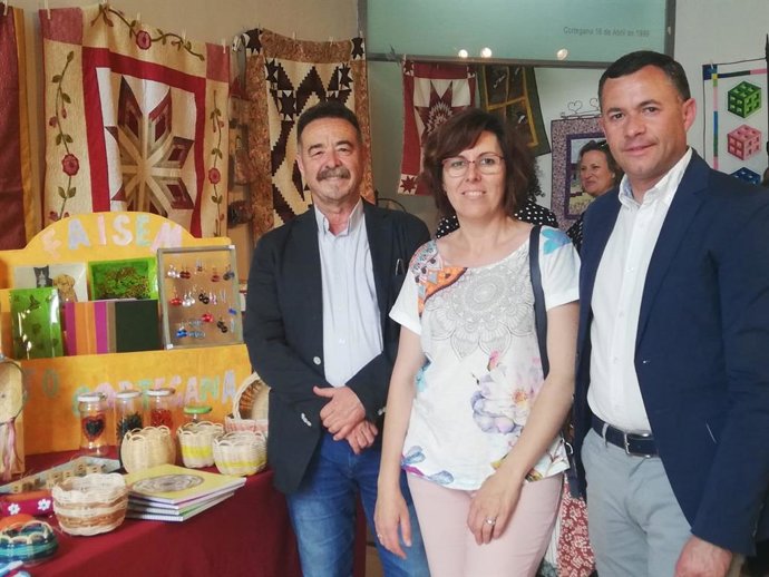 Huelva.-La Feria del Libro de Cortegana expone trabajos de alumnos de Salud Mental de la Sierra de Aracena