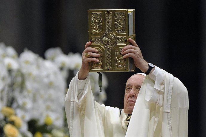 Pope presides over a solemn Easter vigil ceremony