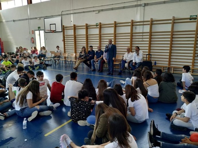 Granada.- Educación.- Las IV Jornadas Intercentros de la Comarca del Temple resaltan el potencial del reciclaje