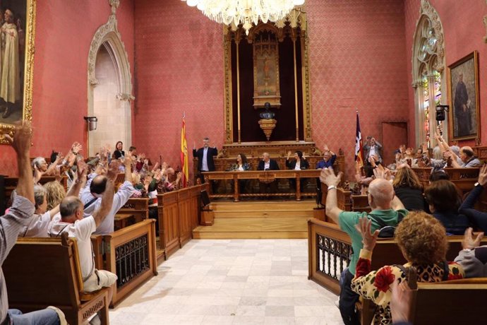 Unes 200 persones sordes de tota Espanya visitaran Palma, Sóller, Raixa o es Castell de Bellver de vacances