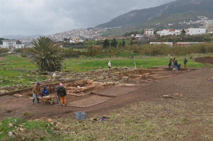 Cádiz.- Investigadores de la UCA descubren el foso del campamento militar romano de Tamuda en Marruecos