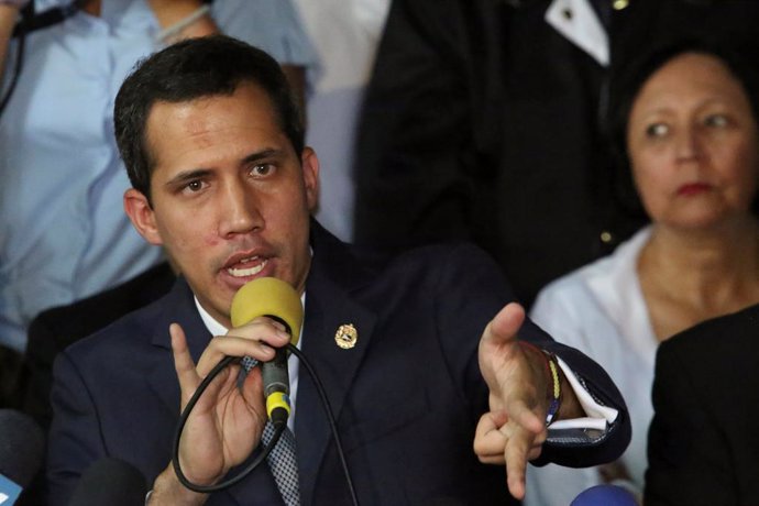 Juan Guaidó y Leopoldo López ofrece una rueda de prensa en Caracas
