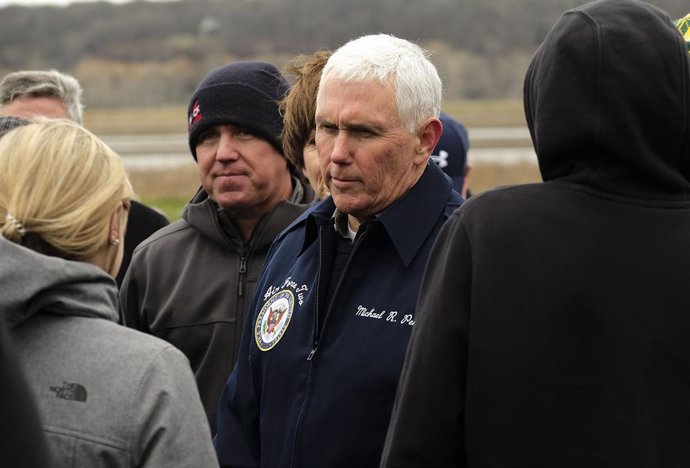 Mike Pence visits flooded areas in Iowa