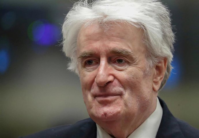 El tribunal de L'Haya conderga a cadena perpetua al exlíder serbobosniu Radovan Karadzic