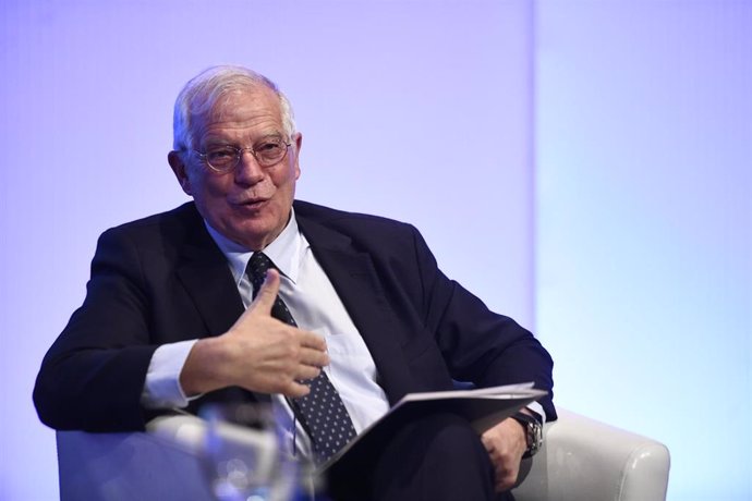 Venezuela- Borrell dice que la división del Ejército en Venezuela es "el peor escenario" y teme que haya enfrentamientos