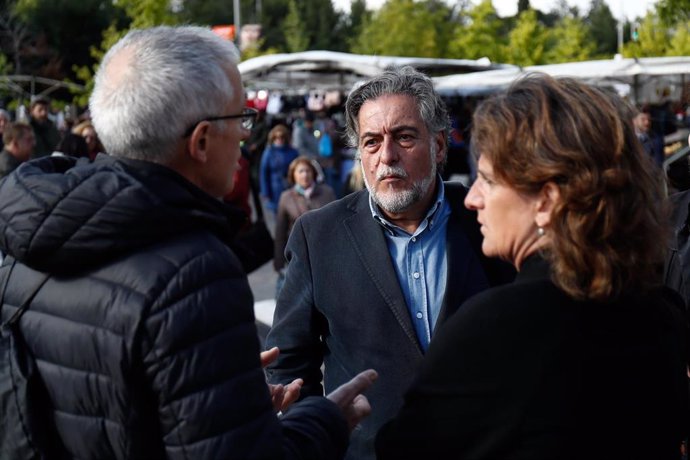 El candidato del PSOE a la Alcaldía de Madrid y la ministra de Transición Ecológica visitan la estación de control de contaminación atmosférica de Plaza Elíptica