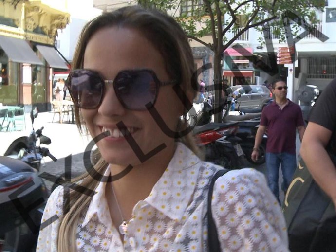 Gloria Camila zanja la polémica ante la comparación de su madre con Isabel Pantoja