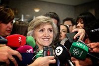 Carcedo dice que considerar a los coches 'espacios sin humo' será una medida más para combatir el tabaquismo