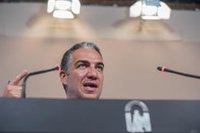 Bendodo: La Junta recurrirá "sin complejo" a la fórmula del decreto si no hay consenso para renovar la RTVA