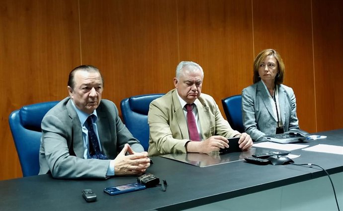 El fiscal de Seguridad Vial señala que los patinetes son "un reto" en movilidad y dice que tienen que cumplir las normas