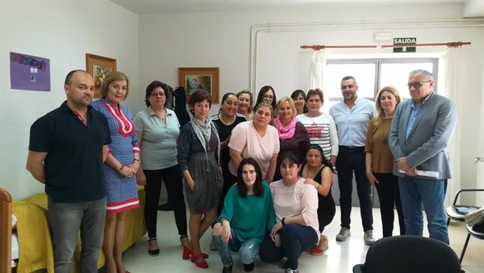 Almería.-La Junta forma en atención sociosanitaria con un taller de empleo a 14 personas desempleadas en Serón