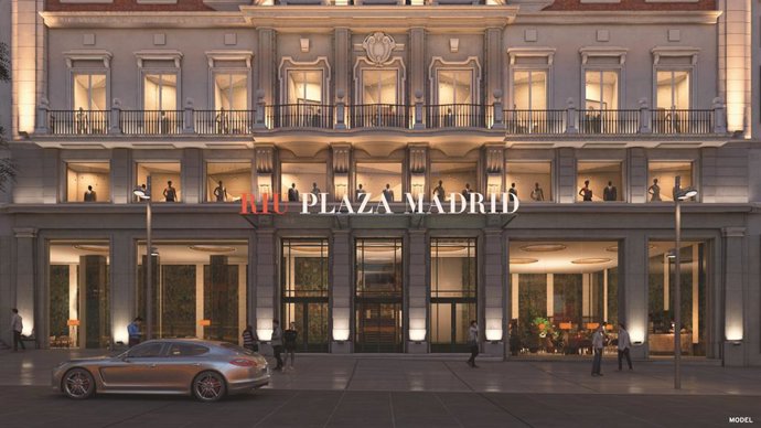 Fachada del nuevo hotel de Riu en Edificio España