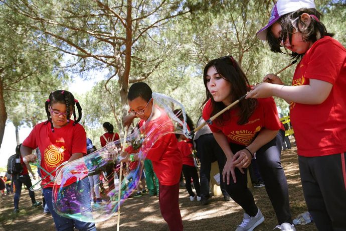 Fundesplai becará colonias a 5.500 niños vulnerables este verano, un 3,6% más