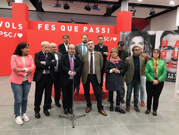 28A.- Els candidats al senat del PSC es conjuren per "actualitzar" la Cambra alta