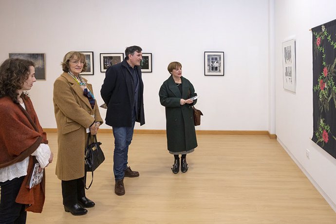 Fernández Mañanes en la inauguración de la exposición de Sara Morante en  'Los A