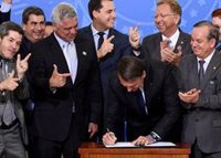 Entra en vigor el polémico decreto de Bolsonaro sobre la posesión de armas en Brasil: ¿quiénes podrán portarlas?