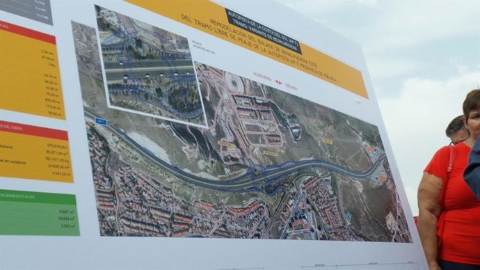 Panel obras enlace A-7 benalmádena A-222 carretera autovía enlace arroyo miel