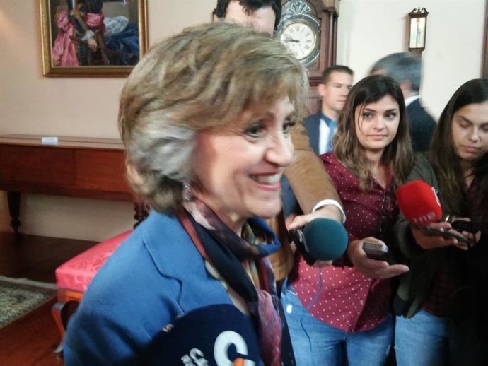 La ministra de Sanidad asegura que el desabastecimiento de medicamentos "no llega al 1%" en España