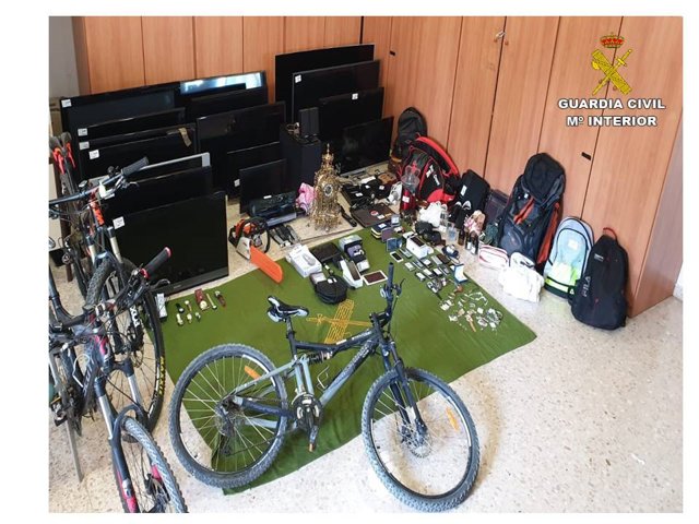 Sucesos.- Seis detenidos por asaltos a viviendas de urbanizaciones de alto poder adquisitivo en Alicante y València